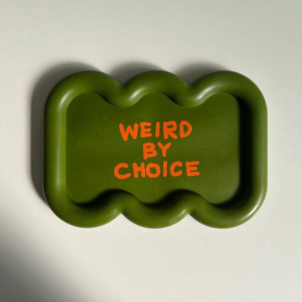 WEIRD BY CHOICE tray / moss green